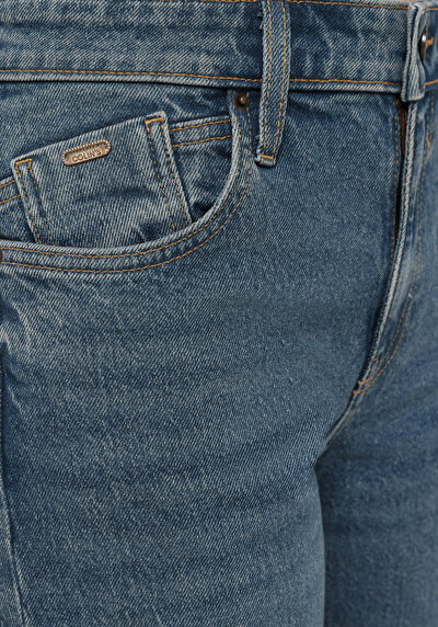 اعرض التفاصيل لـ أزرق للنساء بناطيل