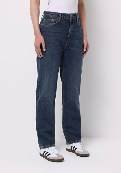 صورة من أزرق للنساء بناطيل