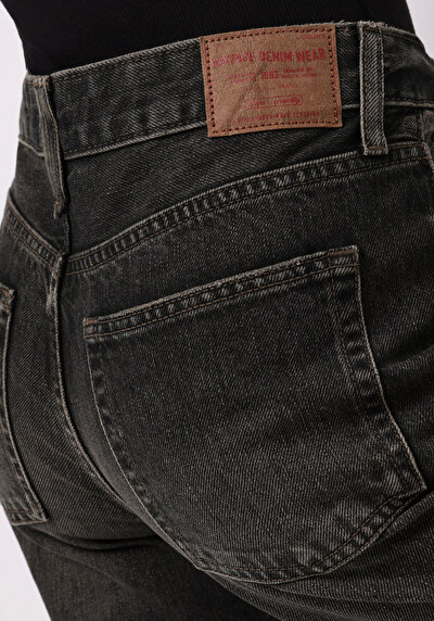 اعرض التفاصيل لـ أسود للنساء بناطيل