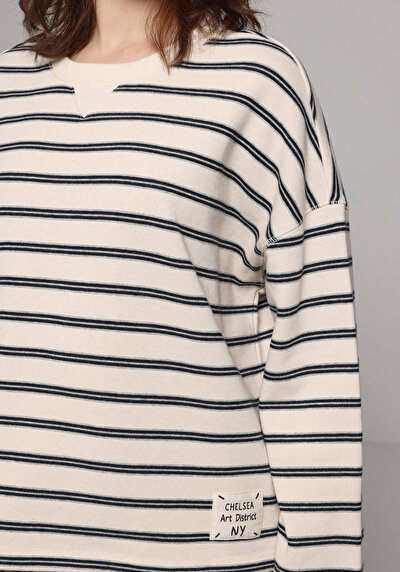 اعرض التفاصيل لـ بيج فاتح للنساء بلوز