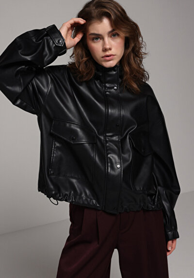 صورة من أسود للنساء جاكيت جلد