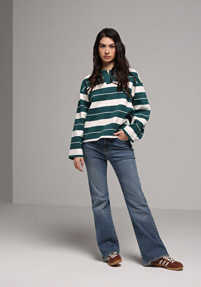 صورة من للنساء قميص بولو كم طويل