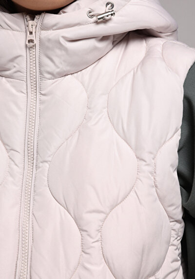 اعرض التفاصيل لـ أبيض للنساء صدرية