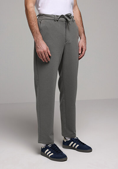 اعرض التفاصيل لـ أخضر للرجال بناطيل