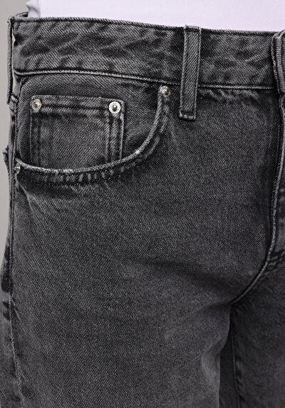 اعرض التفاصيل لـ أسود للنساء بناطيل