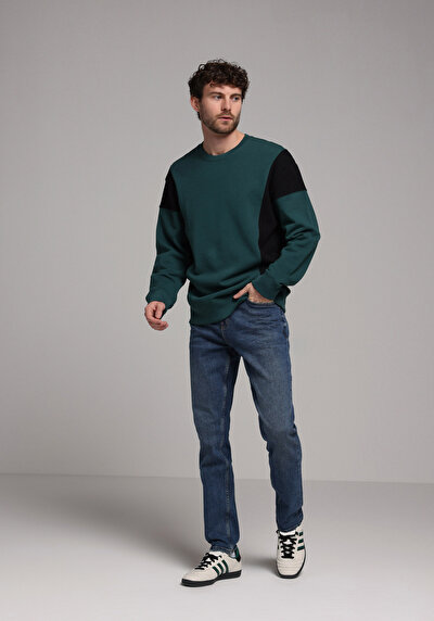 صورة من أزرق للرجال بناطيل