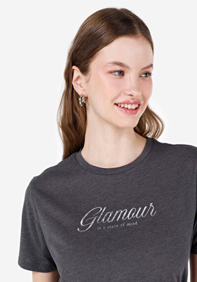 اعرض التفاصيل لـ أنتراسيت للنساء تي شيرت بأكمام قصيرة