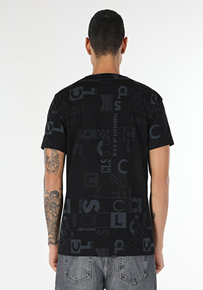 صورة من أسود للرجال تي شيرت بأكمام قصيرة