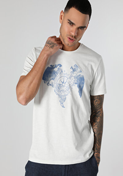 صورة من أبيض للرجال تي شيرت بأكمام قصيرة