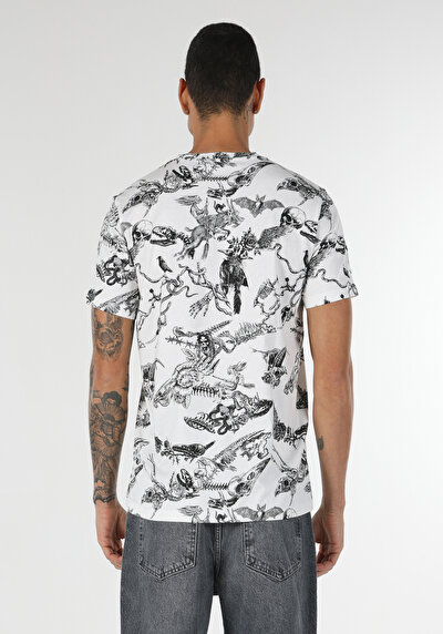 اعرض التفاصيل لـ   رقبة مستديرة مطبوعة للرجال أبيض بأكمام قصيرة تي شيرت