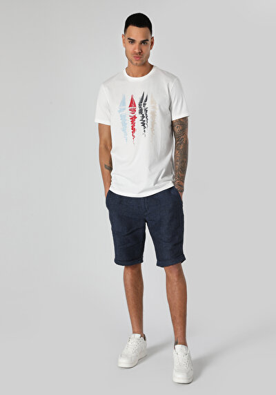 صورة من أبيض للرجال تي شيرت بأكمام قصيرة