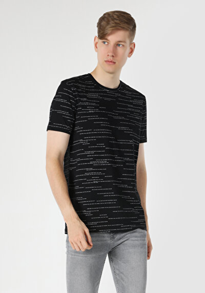 صورة من   رقبة مستديرة مطبوعة رجالي أسود قصيرة الأكمام تي شيرت