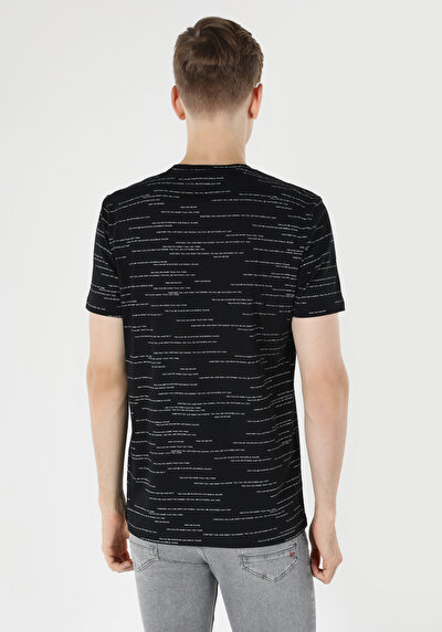 صورة من رقبة مستديرة مطبوعة رجالي أسود قصيرة الأكمام تي شيرت