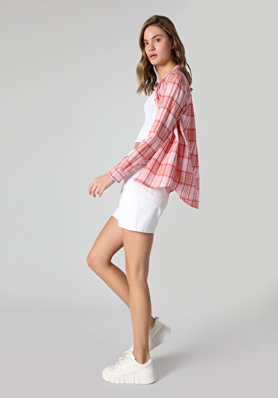 صورة من قميص عادي مقاس رقبة منقوشة نسائي وردي كم طويل قميص