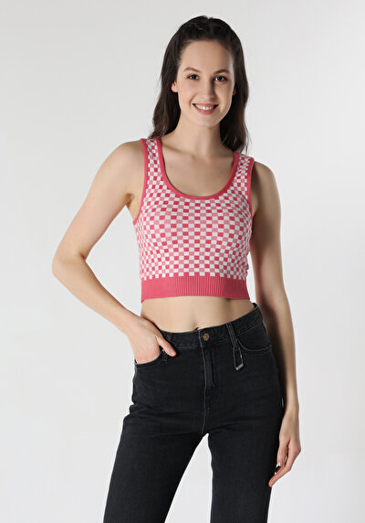 صورة من سليم فيت بلوزة دبابة للنساء باللون الوردي