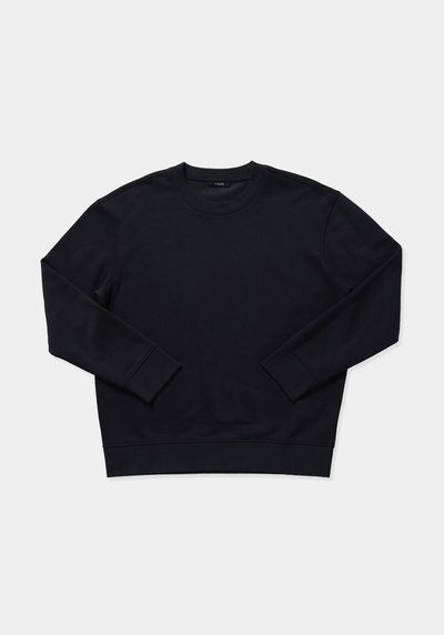 صورة من أزرق بحري للرجال بلوز