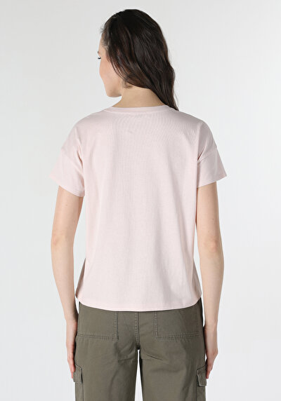 اعرض التفاصيل لـ وردي للنساء تي شيرت بأكمام قصيرة