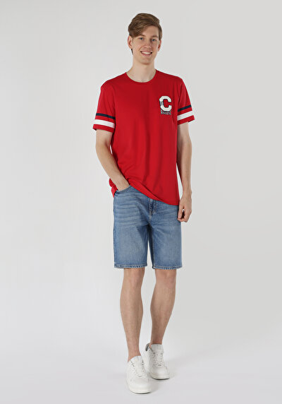 صورة من كومفورت فيت رقبة مستديرة مستقيم رجالي أحمر كم قصير تي شيرت