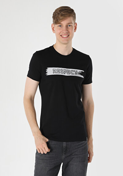 صورة من أسود للرجال تي شيرت بأكمام قصيرة