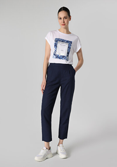 صورة من أزرق بحري للنساء بناطيل