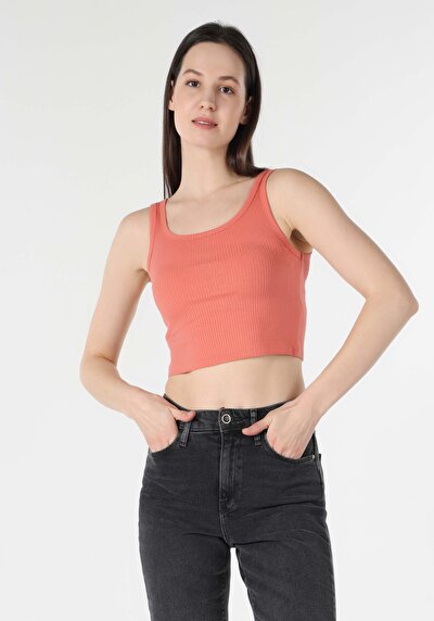 اعرض التفاصيل لـ سليم فيت بلوزة نسائية برتقالية بدون أكمام