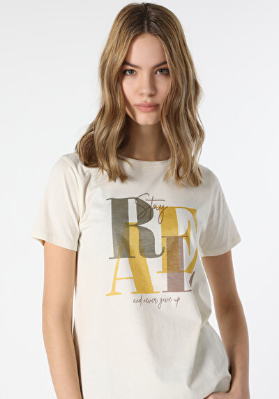 اعرض التفاصيل لـ أبيض للنساء تي شيرت بأكمام قصيرة