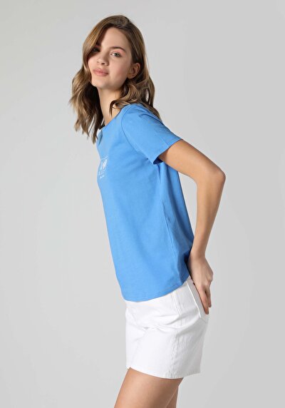 صورة من  للنساء تي شيرت بأكمام قصيرة