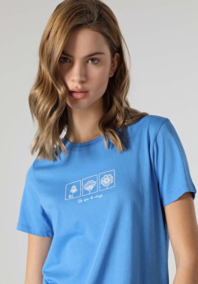 اعرض التفاصيل لـ  للنساء تي شيرت بأكمام قصيرة