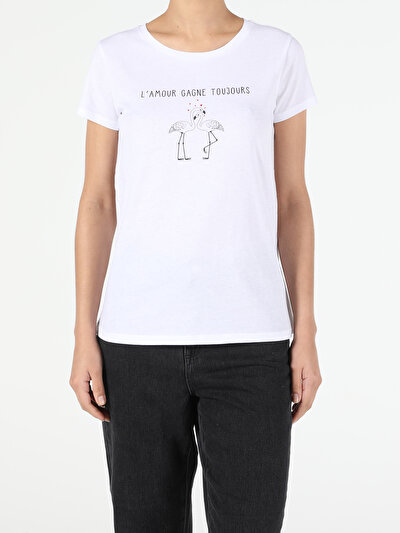 اعرض التفاصيل لـ أبيض للنساء تي شيرت بأكمام قصيرة