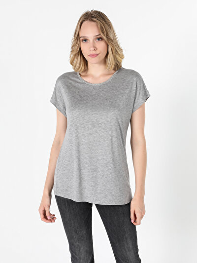 اعرض التفاصيل لـ رمادي للنساء تي شيرت بأكمام قصيرة