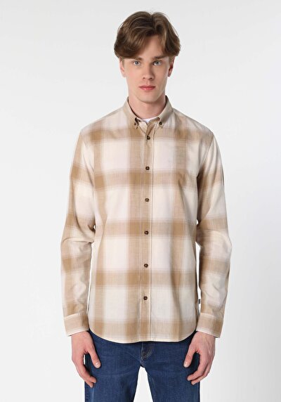 صورة من قميص عادي مقاس رقبة منقوشة رجالي بيج كم طويل قميص