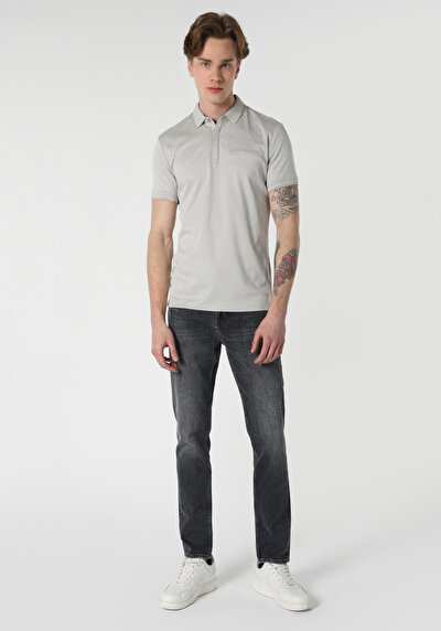 صورة من صخري للرجال قميص بولو كم قصير