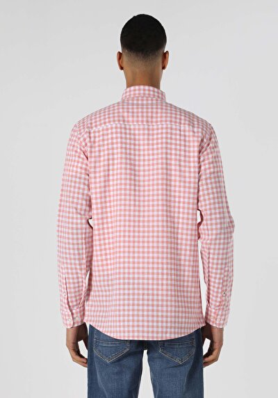 صورة من قميص عادي رقبة متقلب رجالي أحمر كم طويل قميص