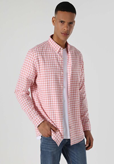 صورة من قميص عادي رقبة متقلب رجالي أحمر كم طويل قميص