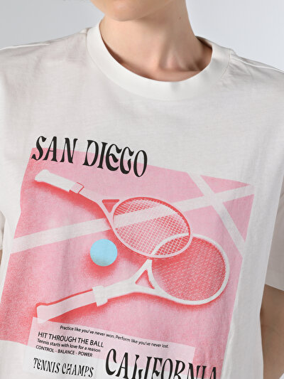 اعرض التفاصيل لـ تناسب عادي طاقم الرقبة المطبوعة الأبيض نسائي قصيرة الأكمام تي شيرت Cl1063265  