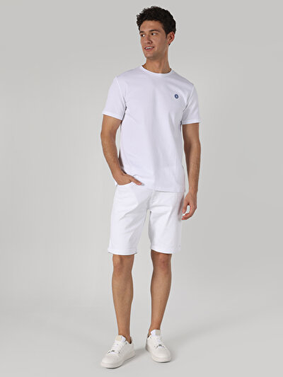 اعرض التفاصيل لـ أبيض للرجال تي شيرت بأكمام قصيرة