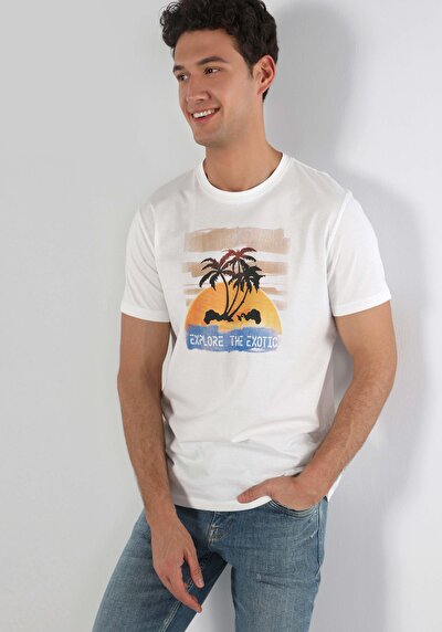 صورة من   رقبة مستديرة مستقيم تي شيرت أبيض بأكمام قصيرة للرجال