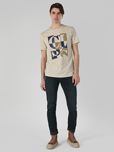 صورة من بيج للرجال تي شيرت بأكمام قصيرة