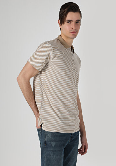 اعرض التفاصيل لـ ياقة بولو عادية مقاس مخطط رجالي بيج كم قصير تي شيرت