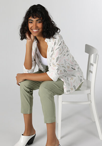 صورة من متعدد الألوان للنساء قميص  كم طويل