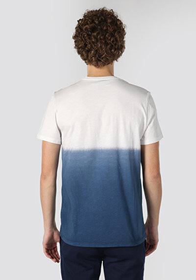 صورة من أزرق للرجال تي شيرت بأكمام قصيرة