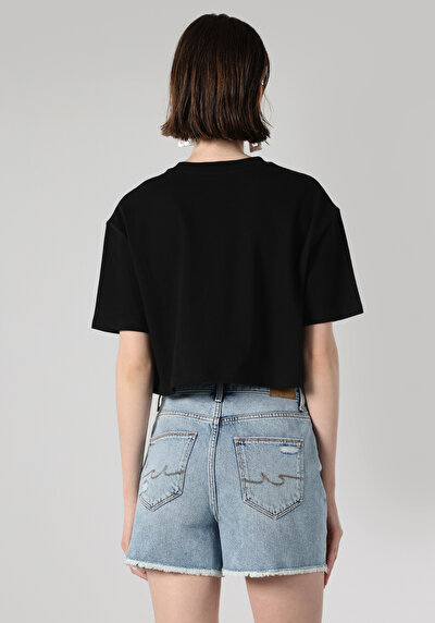 اعرض التفاصيل لـ أسود للنساء تي شيرت بأكمام قصيرة