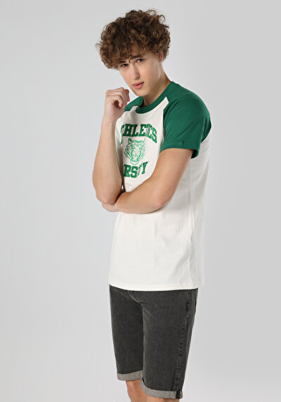 صورة من أبيض للرجال تي شيرت بأكمام قصيرة