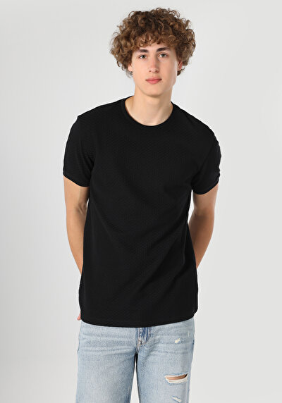 صورة من عادي مقاس رقبة مستديرة مستقيم رجالي أسود كم قصير تي شيرت