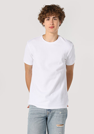 اعرض التفاصيل لـ أبيض للرجال تي شيرت بأكمام قصيرة