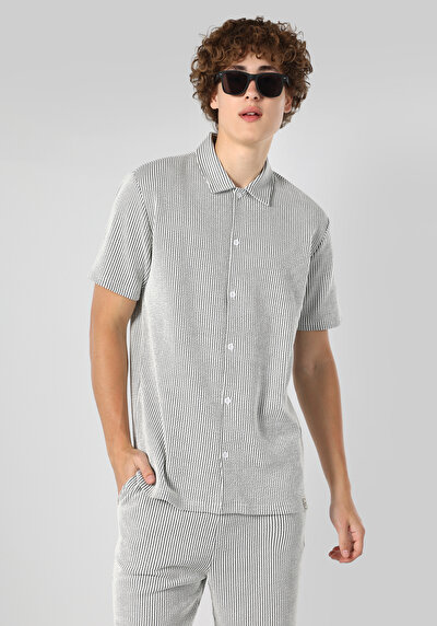 اعرض التفاصيل لـ مقاس عادي مخطط رمادي بولو طوق بولو بأكمام قصيرة تي شيرت Cl1062789 