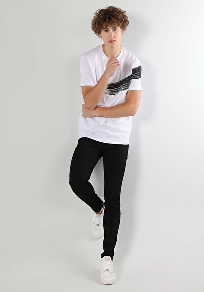 صورة من أبيض للرجال تي شيرت بأكمام قصيرة