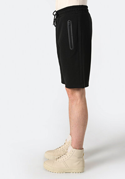 اعرض التفاصيل لـ أسود للرجال شورت