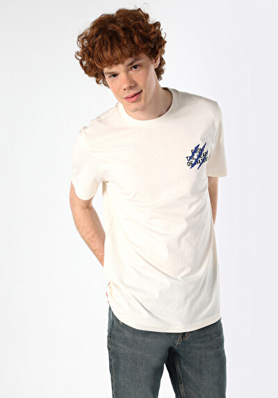 اعرض التفاصيل لـ أبيض للرجال تي شيرت بأكمام قصيرة