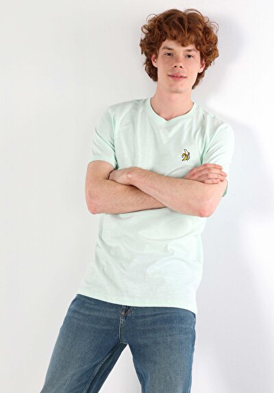 صورة من   رقبة مستديرة مستقيم رجالي أخضر كم قصير تي شيرت